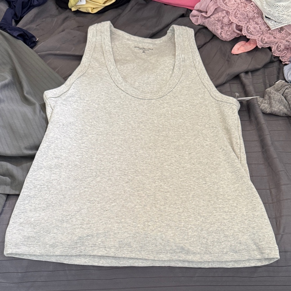 Abercrombie & Fitch Light Gray Women's Tank Top